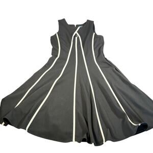 Gabby Skye womens black fit flare dress white stripe detail.  Size 4. keyhole